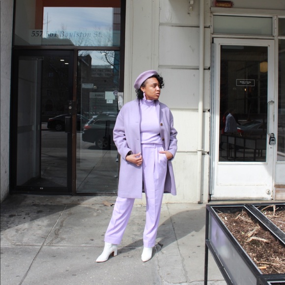 Meet your Posher, Amber Krystya - Picture 4 of 8